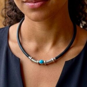 Colar Turquesa em Prata 925 com Cordão Negro design artesanal